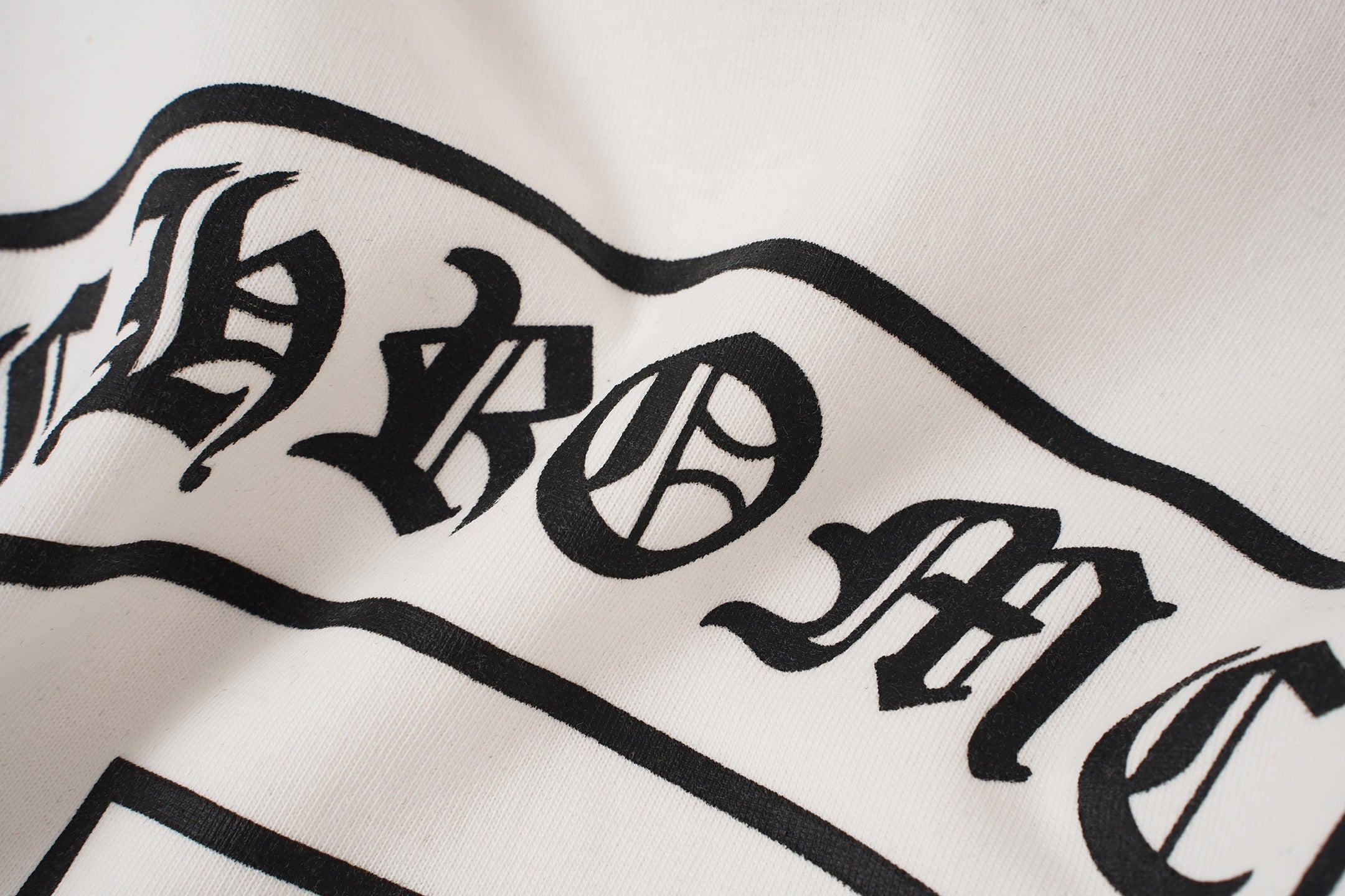 Typography Logo Pink & White Long Sleeve™