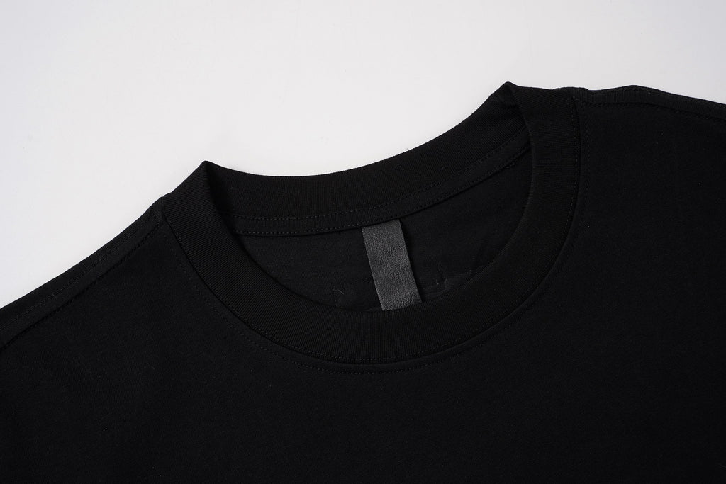 Turquoise Cross Scatter Black T-Shirt™