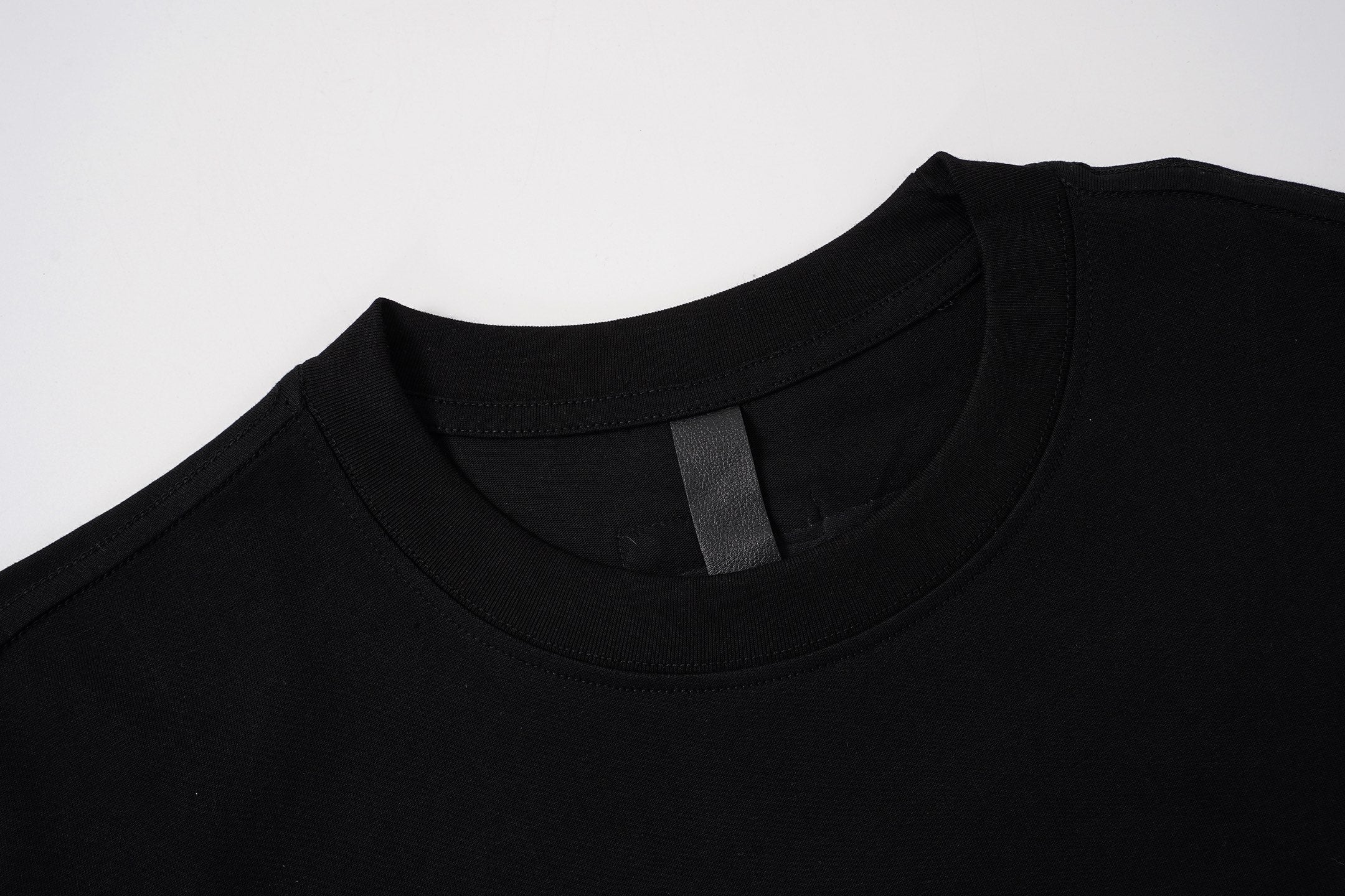 Turquoise Cross Scatter Black T-Shirt™