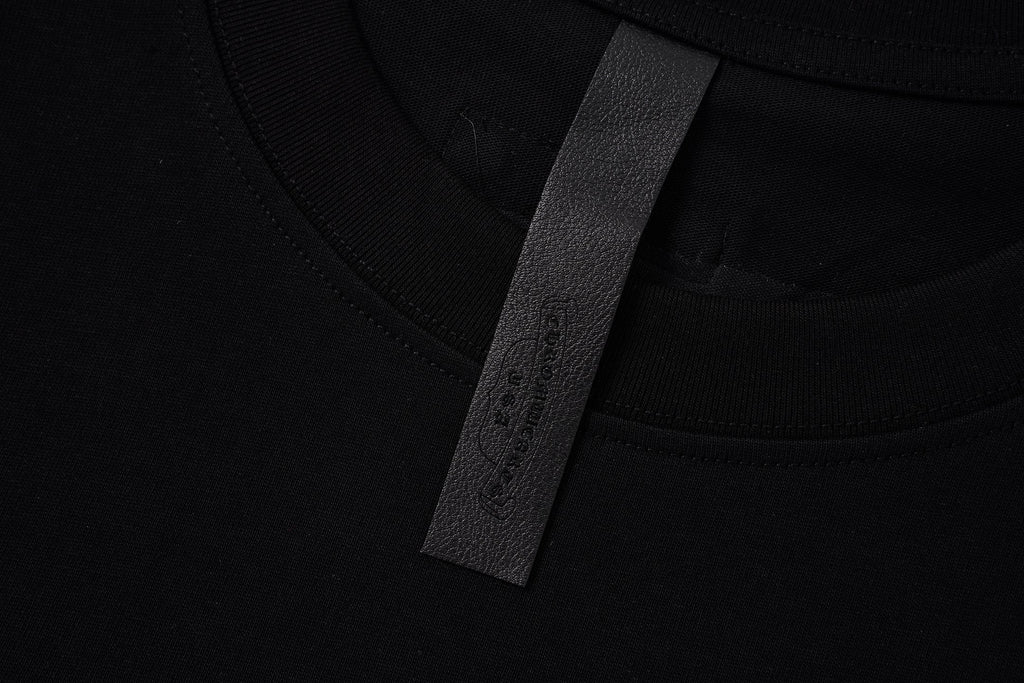 Turquoise Cross Scatter Black T-Shirt™