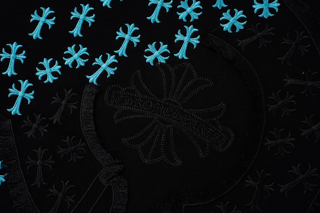 Turquoise Cross Scatter Black T-Shirt™