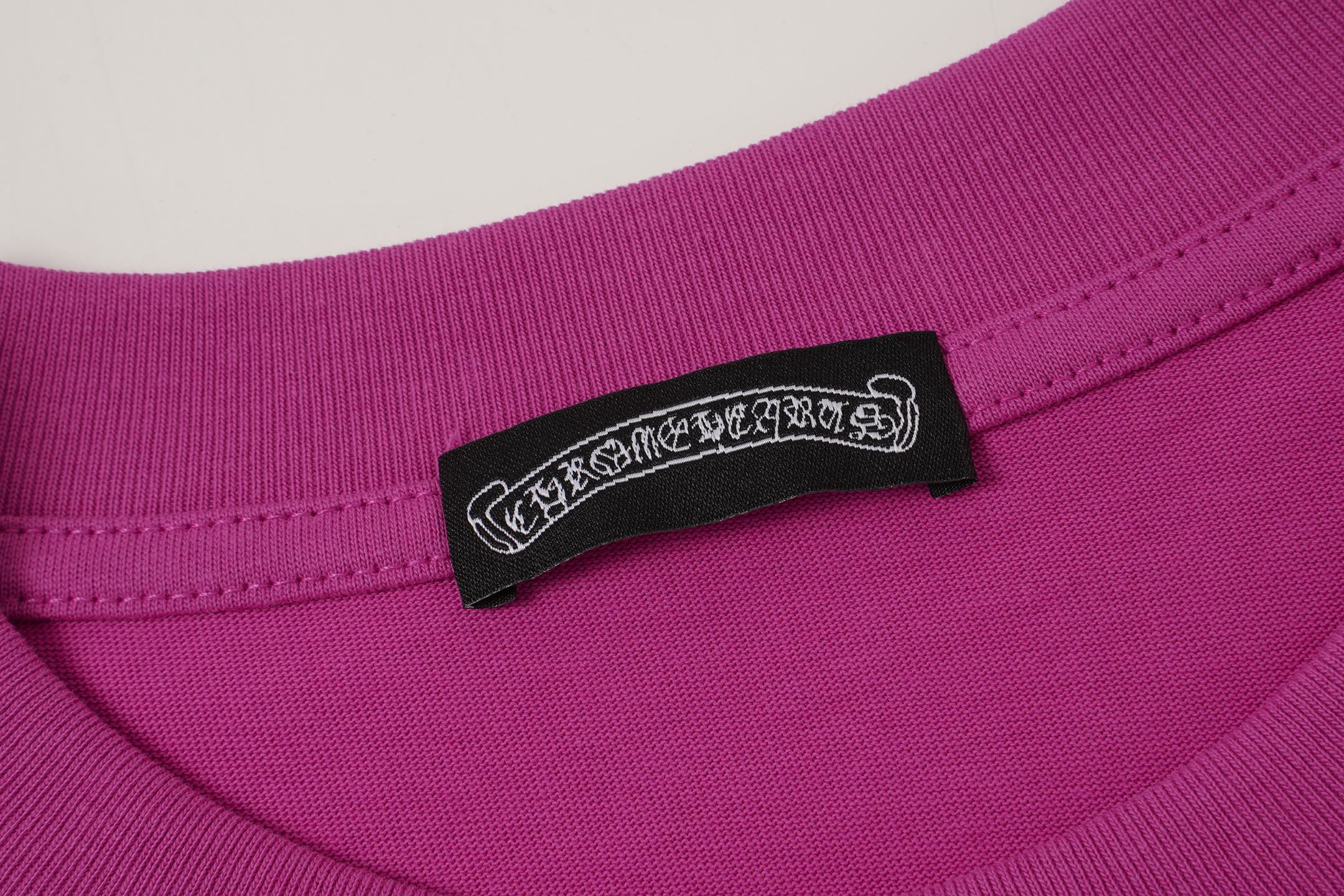 Special Barbed Wire Pink T-Shirt™
