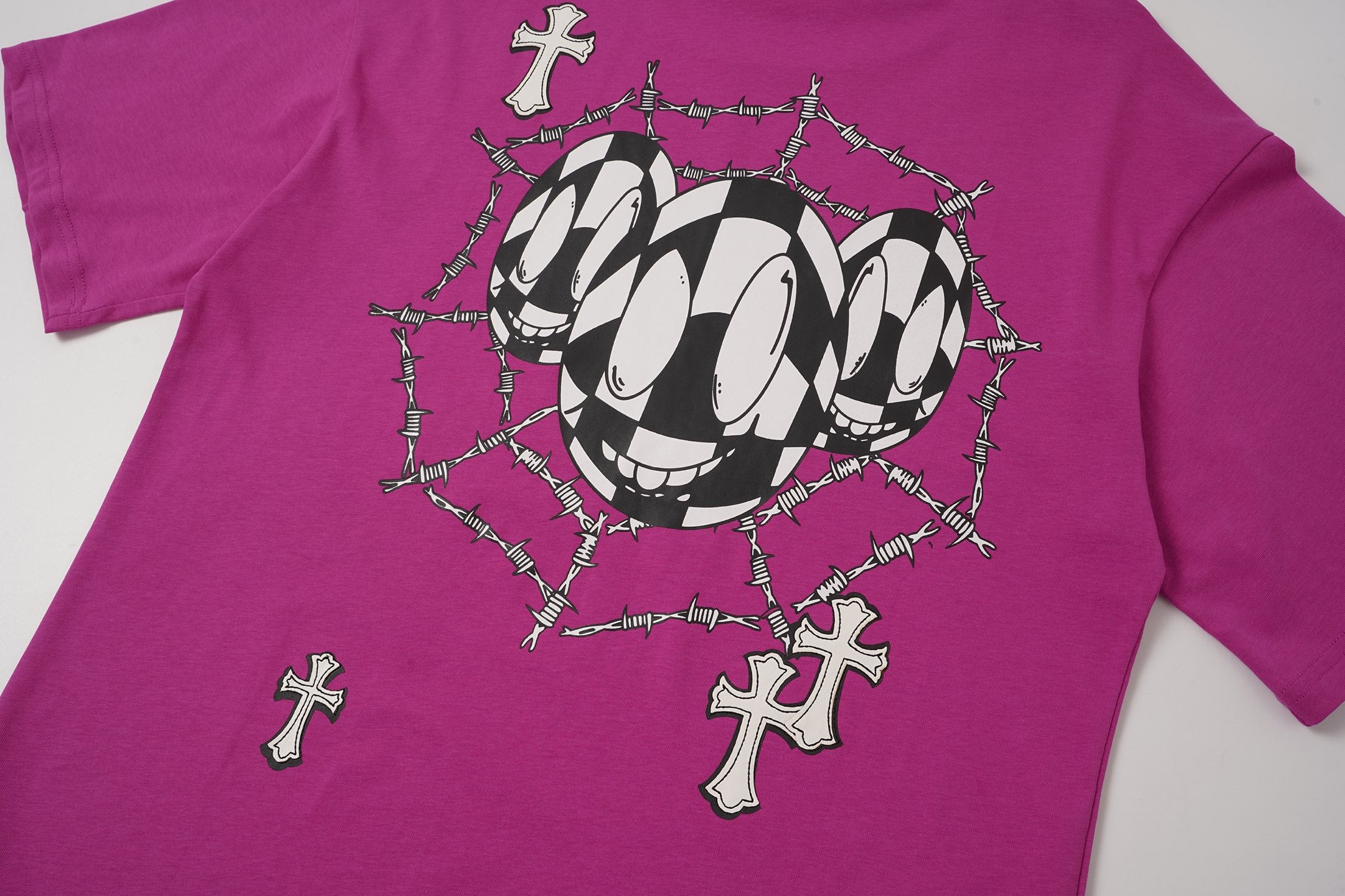 Special Barbed Wire Pink T-Shirt™