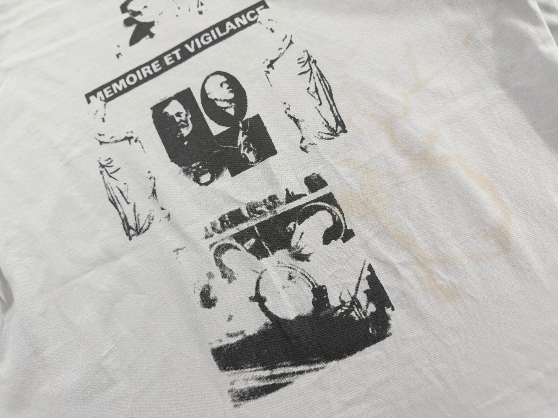 ER* Vigilance Graphic White Long Sleeve™