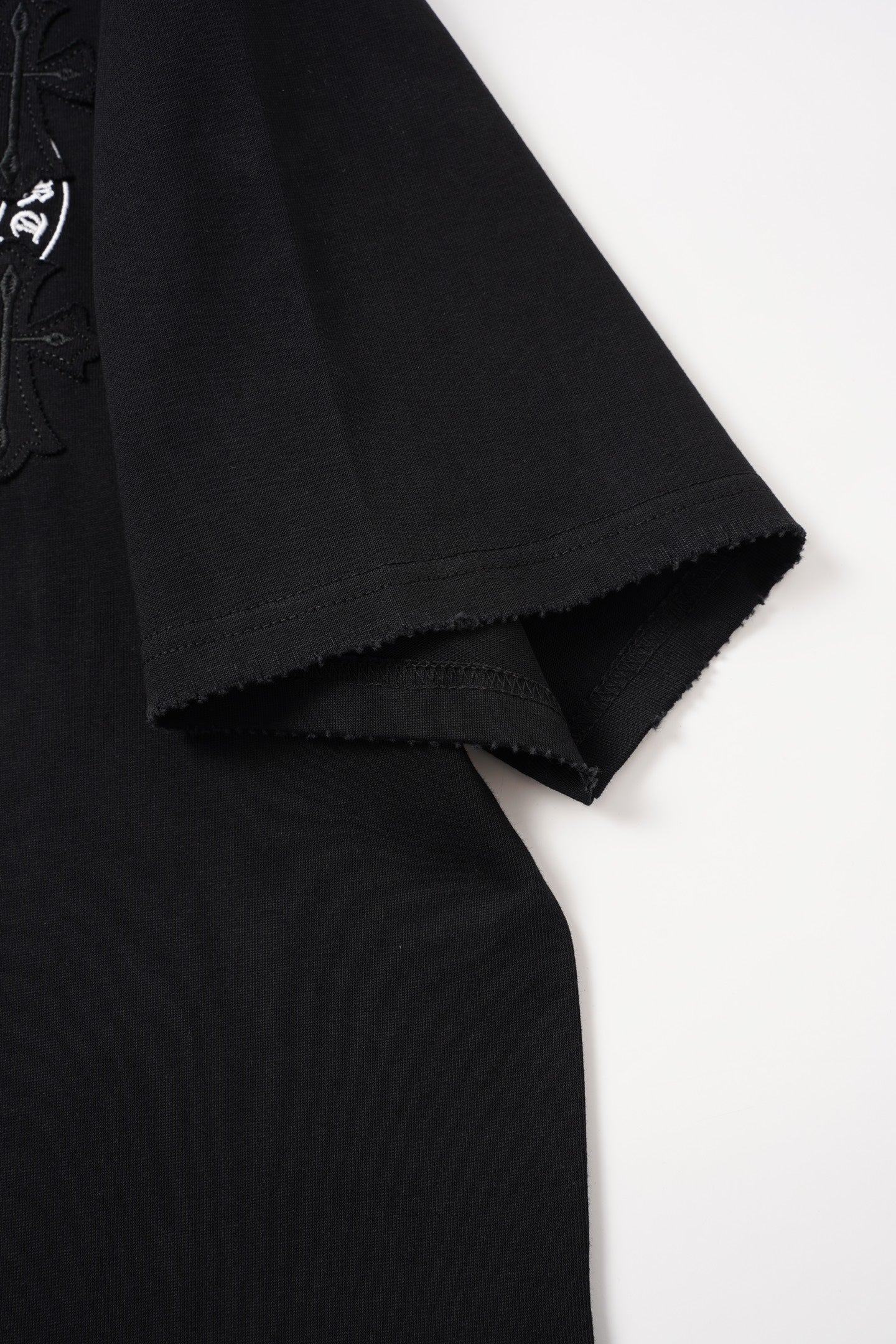 Cross Flower Banner Black T-Shirt™