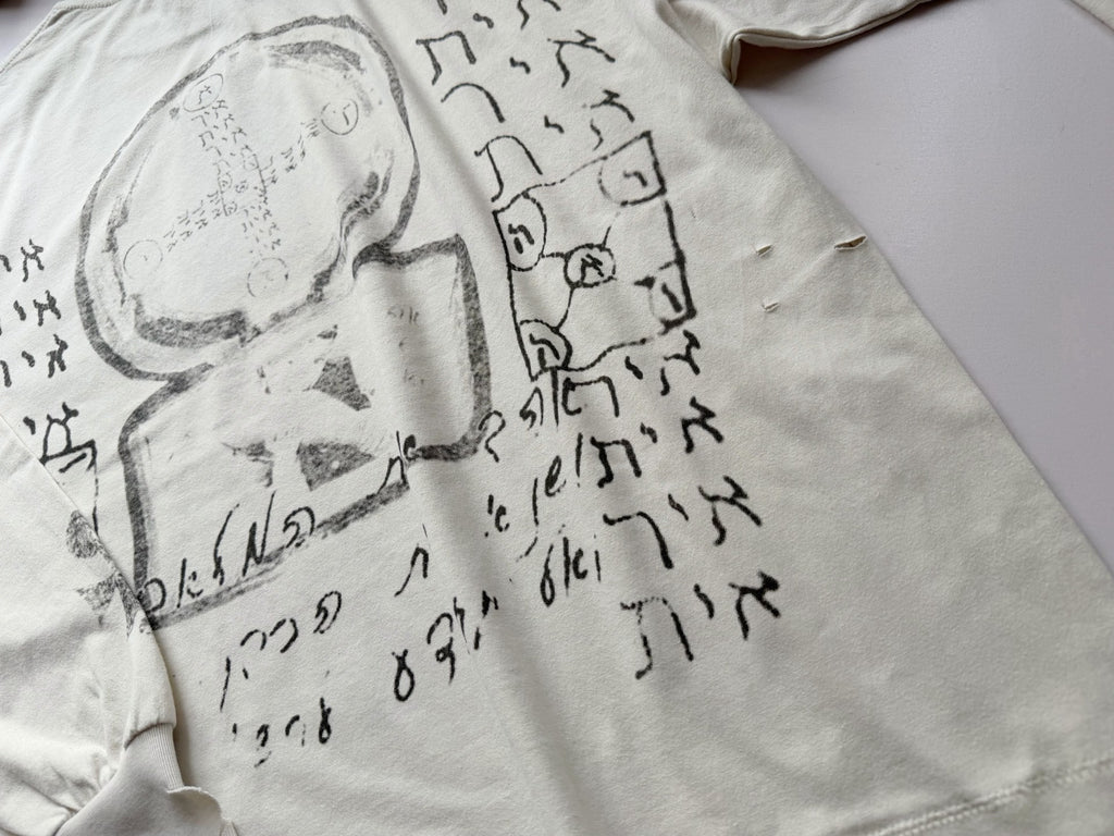 ER* Dérangement Distressed White Long Sleeve™