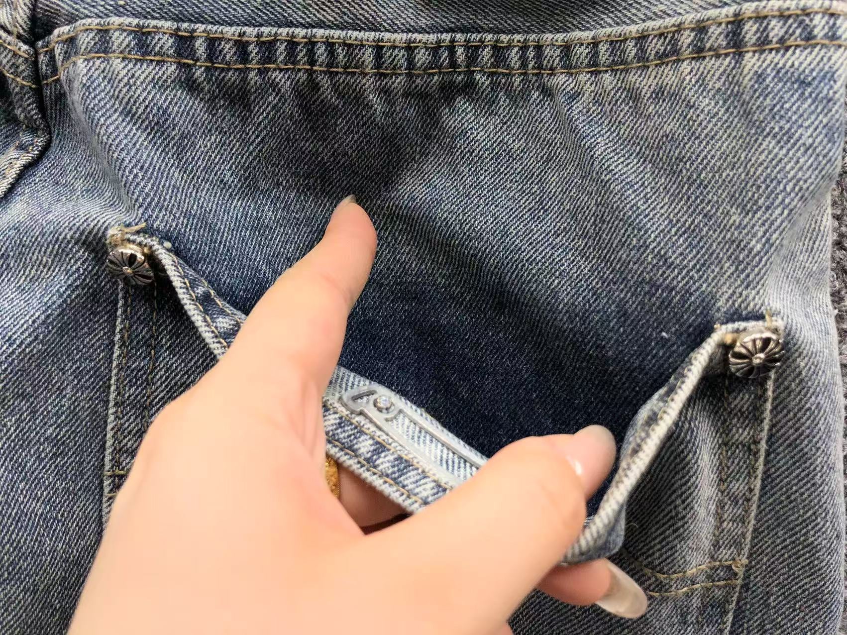 Black & White Cross Patch Light Denim Baggy Jeans™