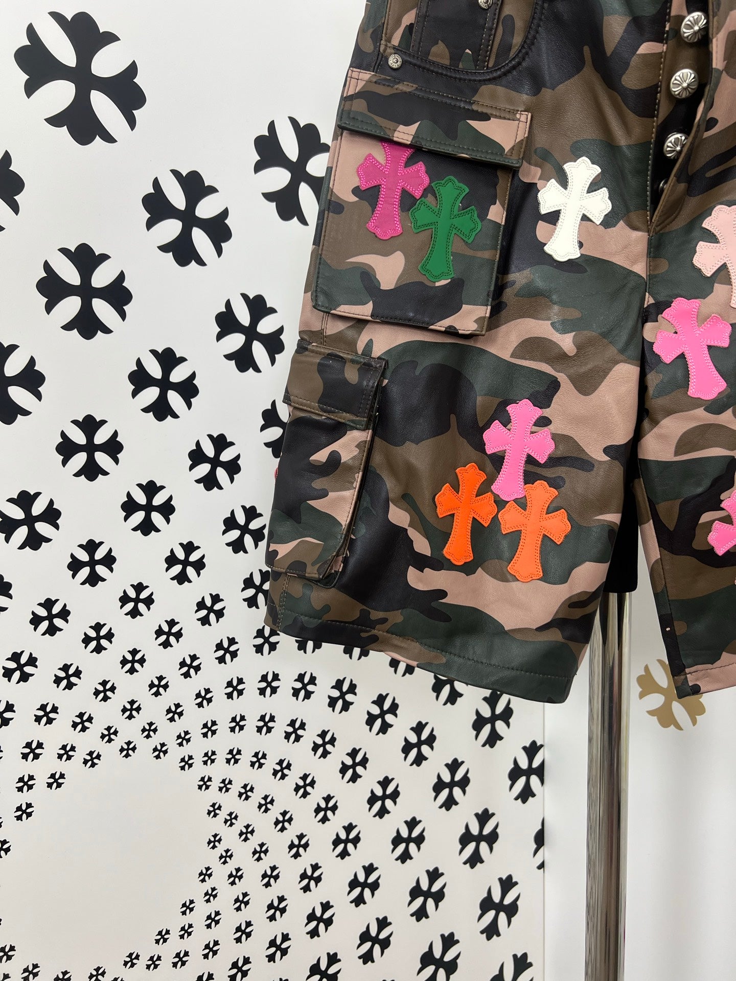 Multicolor Crosses Camo Shorts™