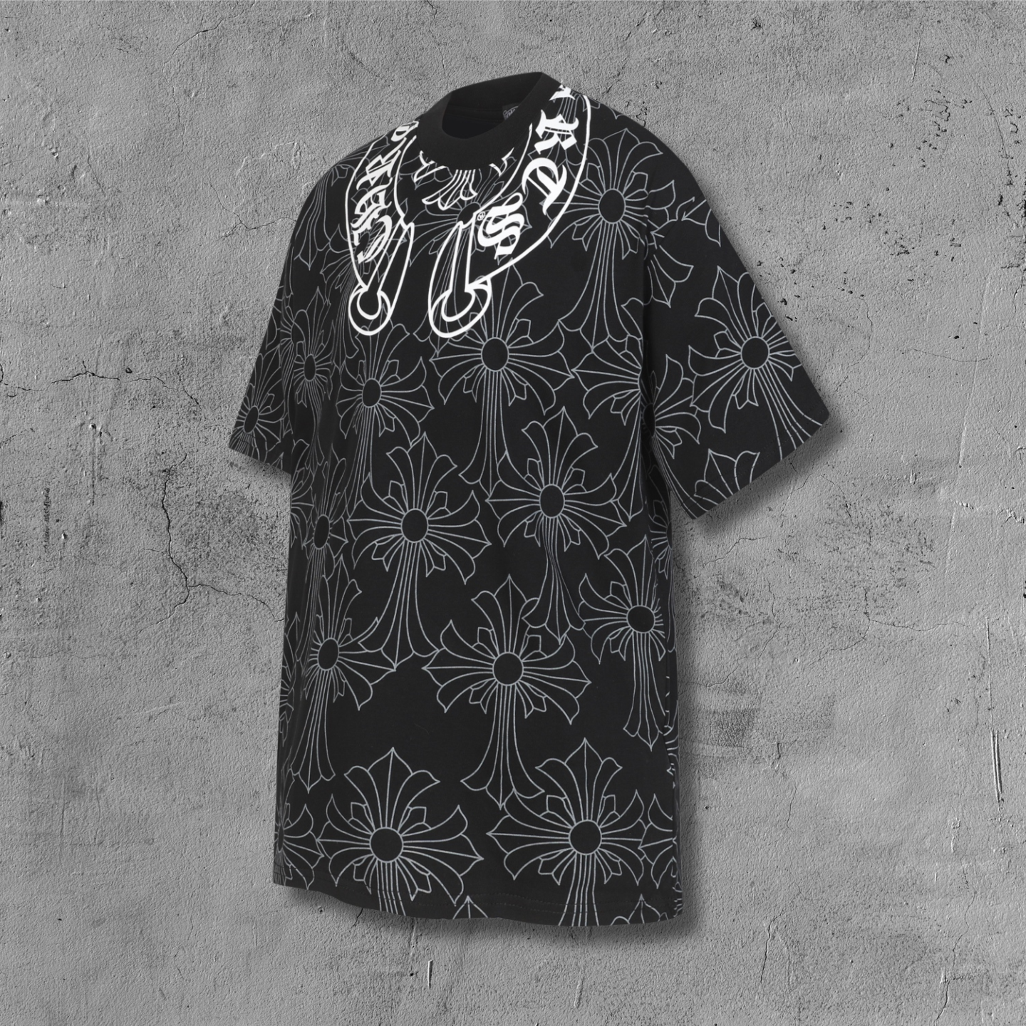 Cross Monogram White Horseshoe Collar Black T-Shirt™