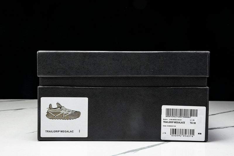 R.O x MNCLR Trailgrip Megalace "Taupe"™