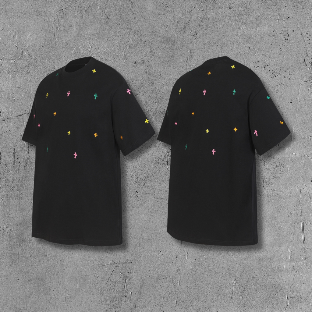 Multicolor Mini Cross Scatter Black T-Shirt™