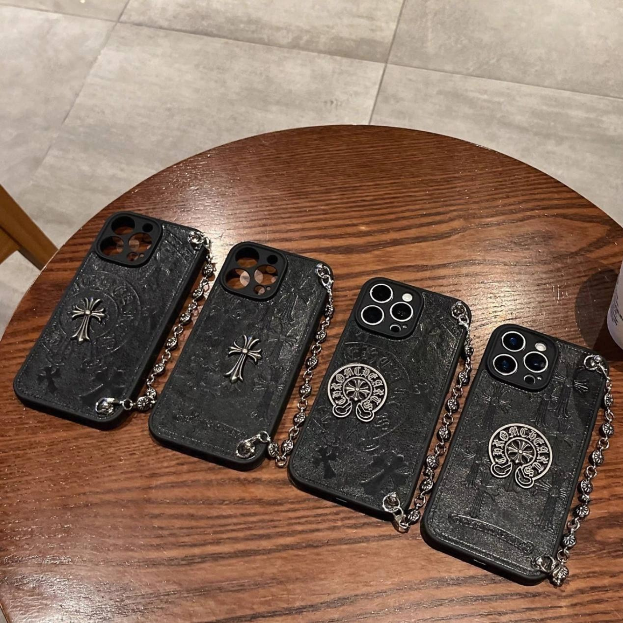 Gothic Accessory Chain Black Leather Case™