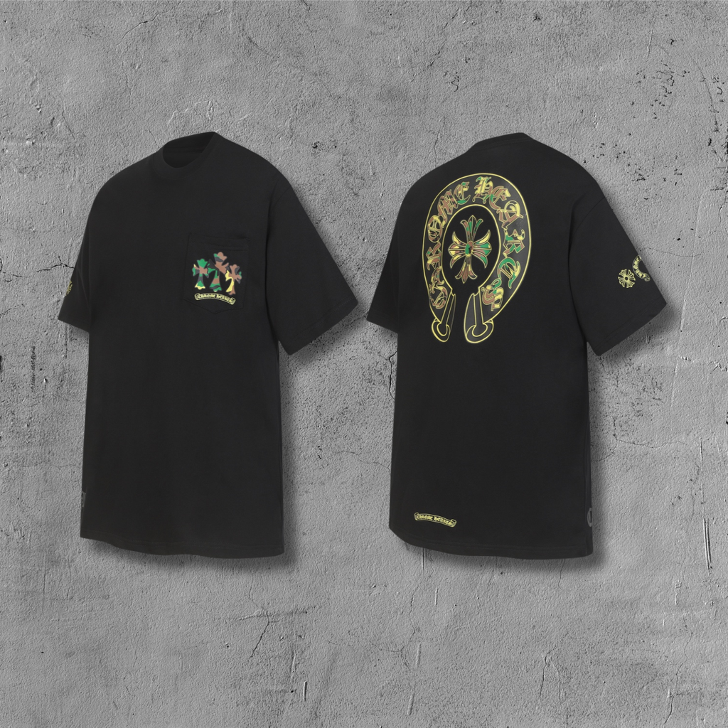 Camo Horseshoe Cross Pocket Black T-Shirt™