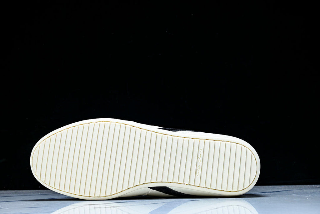 Concordians Minimal Sneaker "Milk Black"