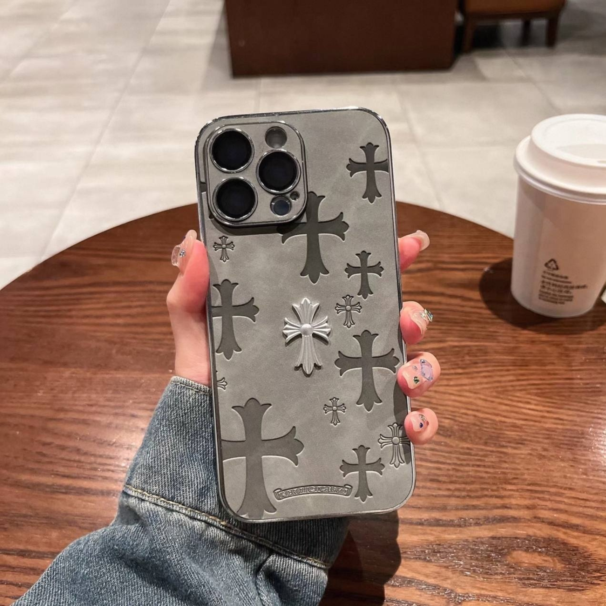 Engraved Crosses Electroplating Leather Case™