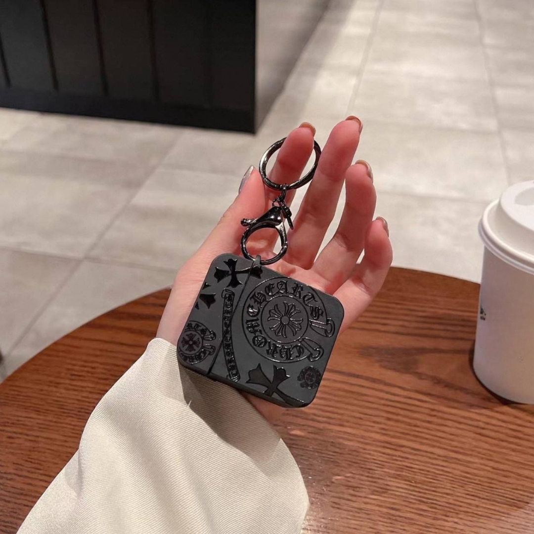 Horseshoe Logo Black Silicone Airpods Case™
