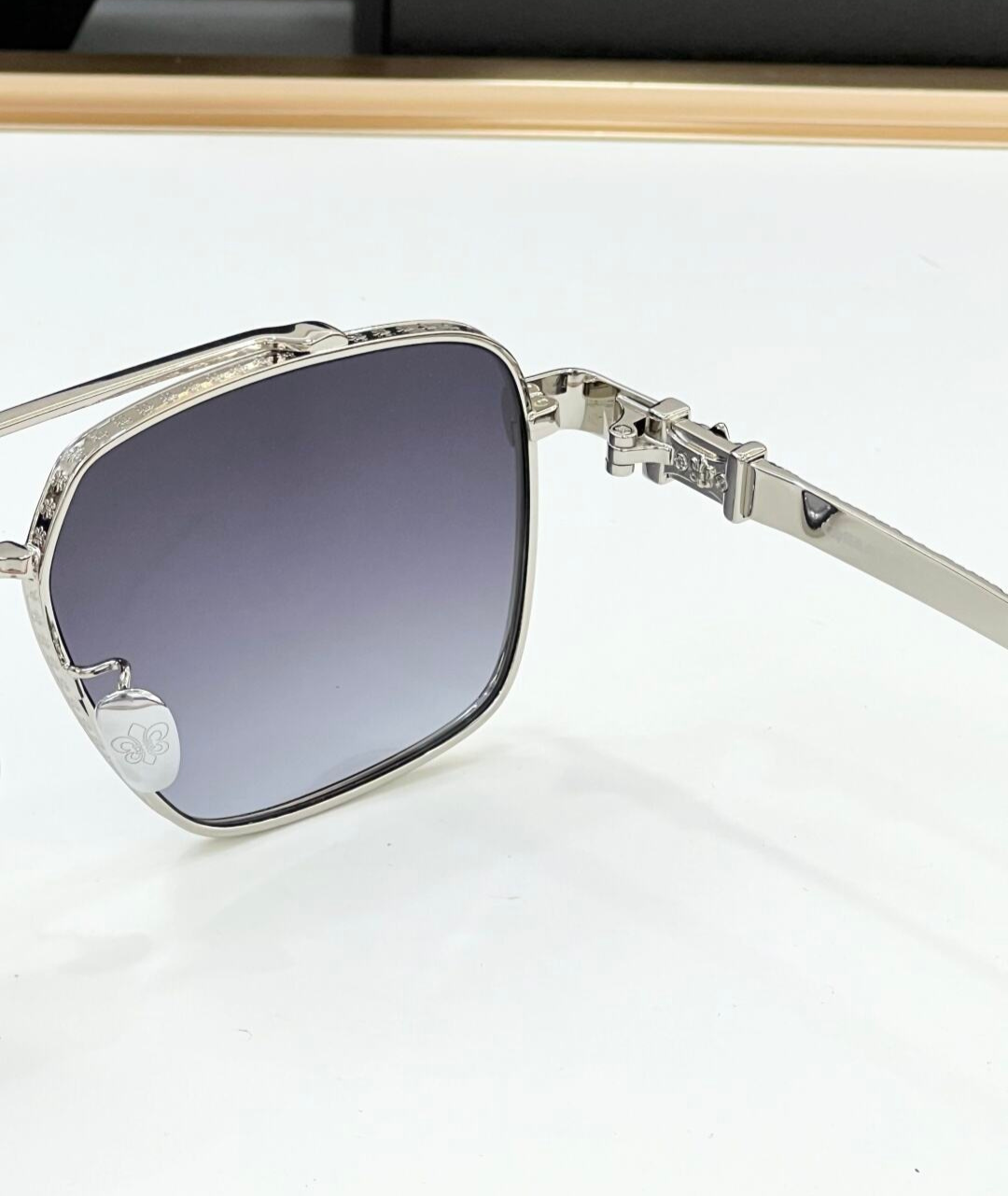 CH8309 Glasses