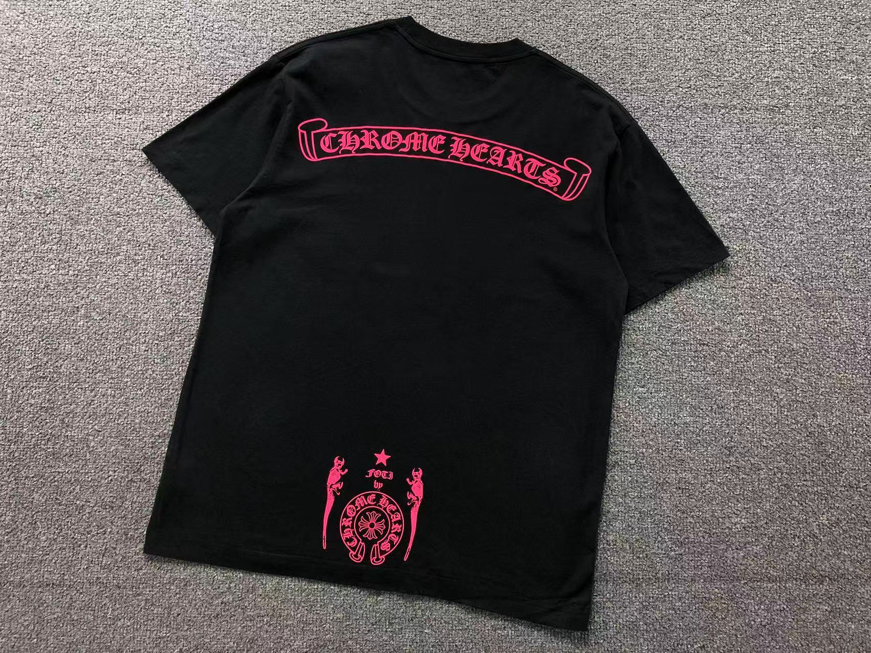 FOTI Pink Skull White/Black T-Shirt™