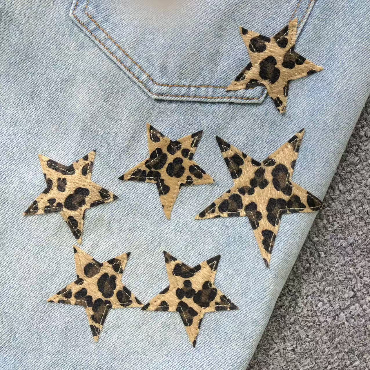 Leopard Star Patch Light Denim Baggy Jeans™