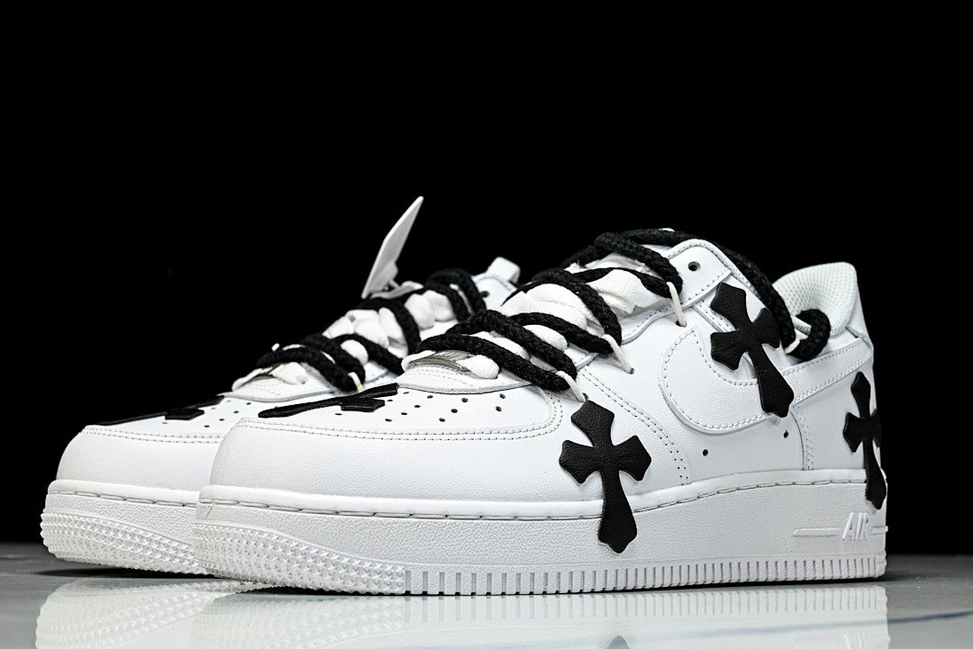 Black Crosses White AF1™