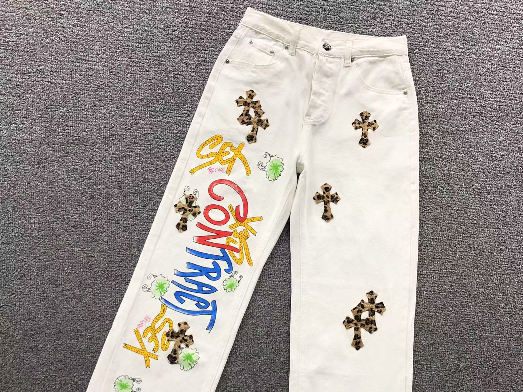 Mattyboy Leopard Cross Patch White Jeans™