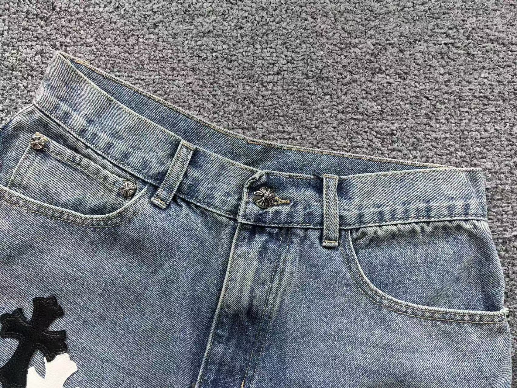 Black & White Cross Patch Light Denim Baggy Jeans™