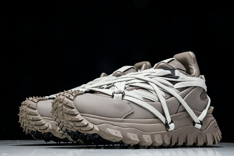 R.O x MNCLR Trailgrip Megalace "Taupe"™