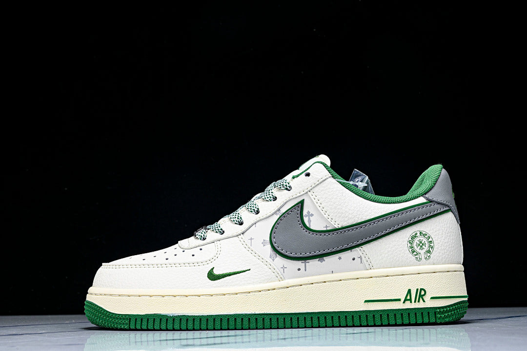 Green Horse Shoe Logo White AF1™