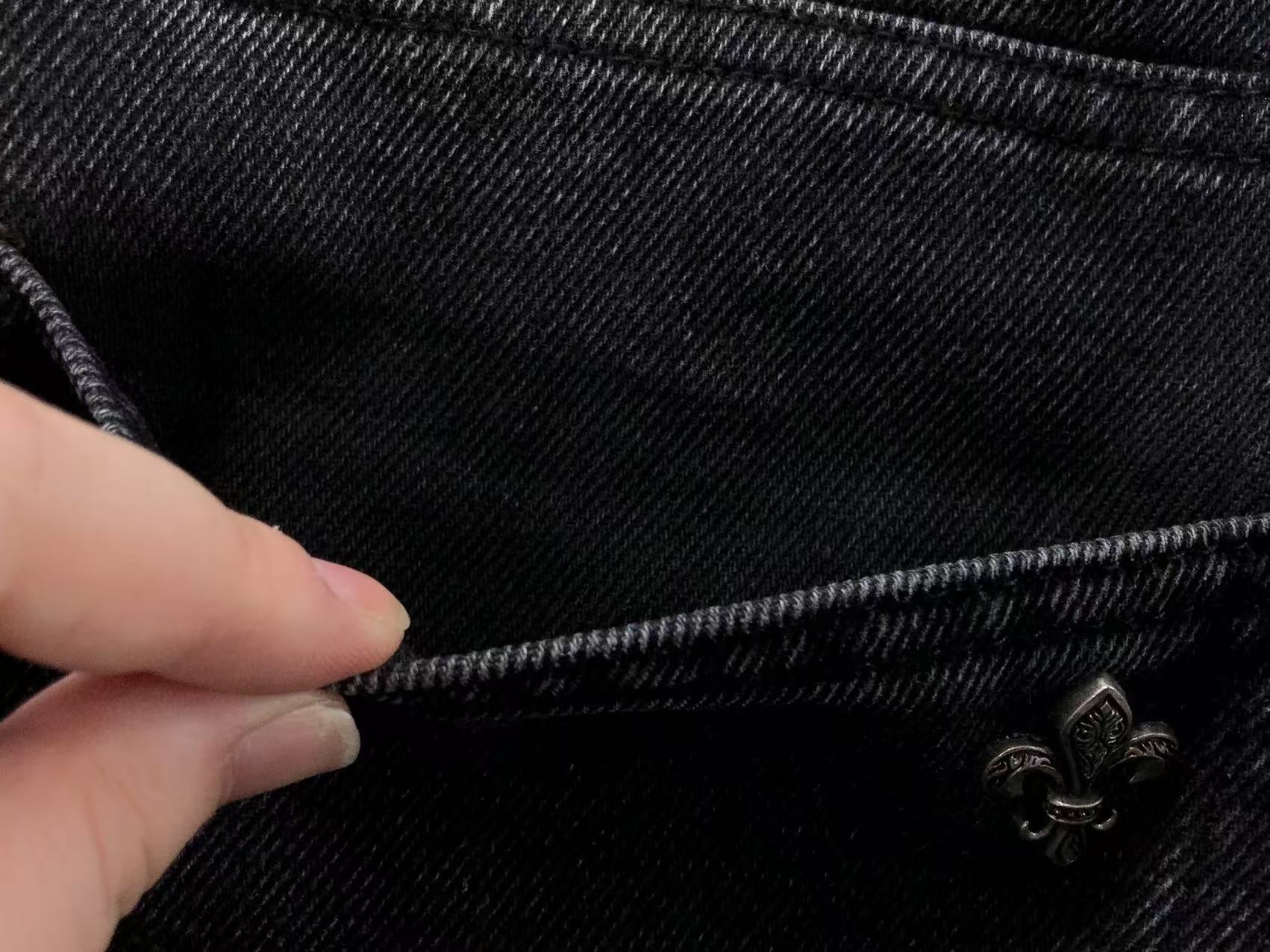 Faded Black Fleur De Lis Baggy Jeans™