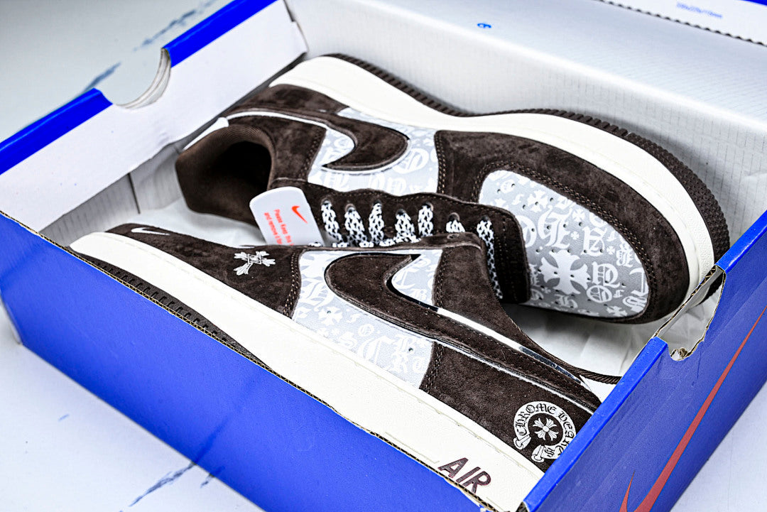 White Horse Shoe Logo Velvet Brown AF1™