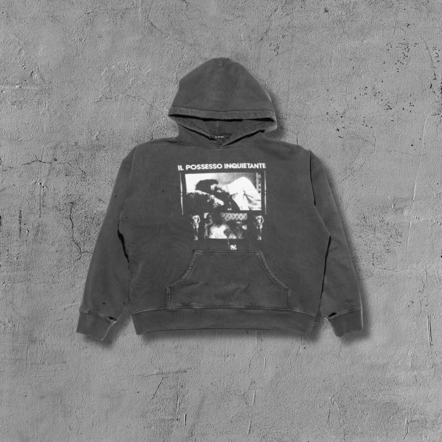 ER* Possesso Inquietante Black Hoodie™