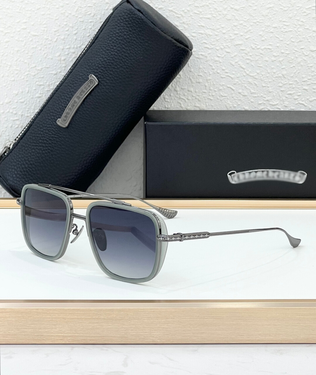 CH8056 Glasses