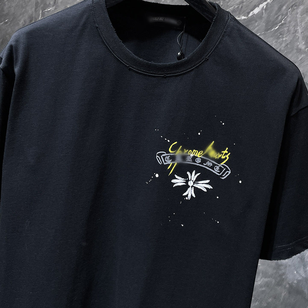 Graphic Horse Shoe Logo Black T-Shirt™
