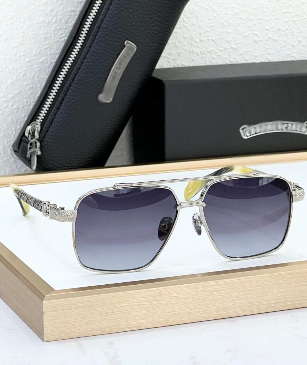 CH8309 Glasses