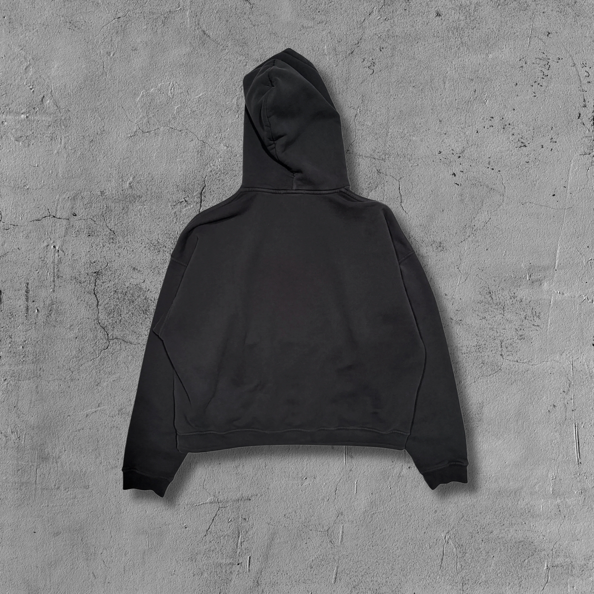 ER* Bound Figure Black Hoodie™