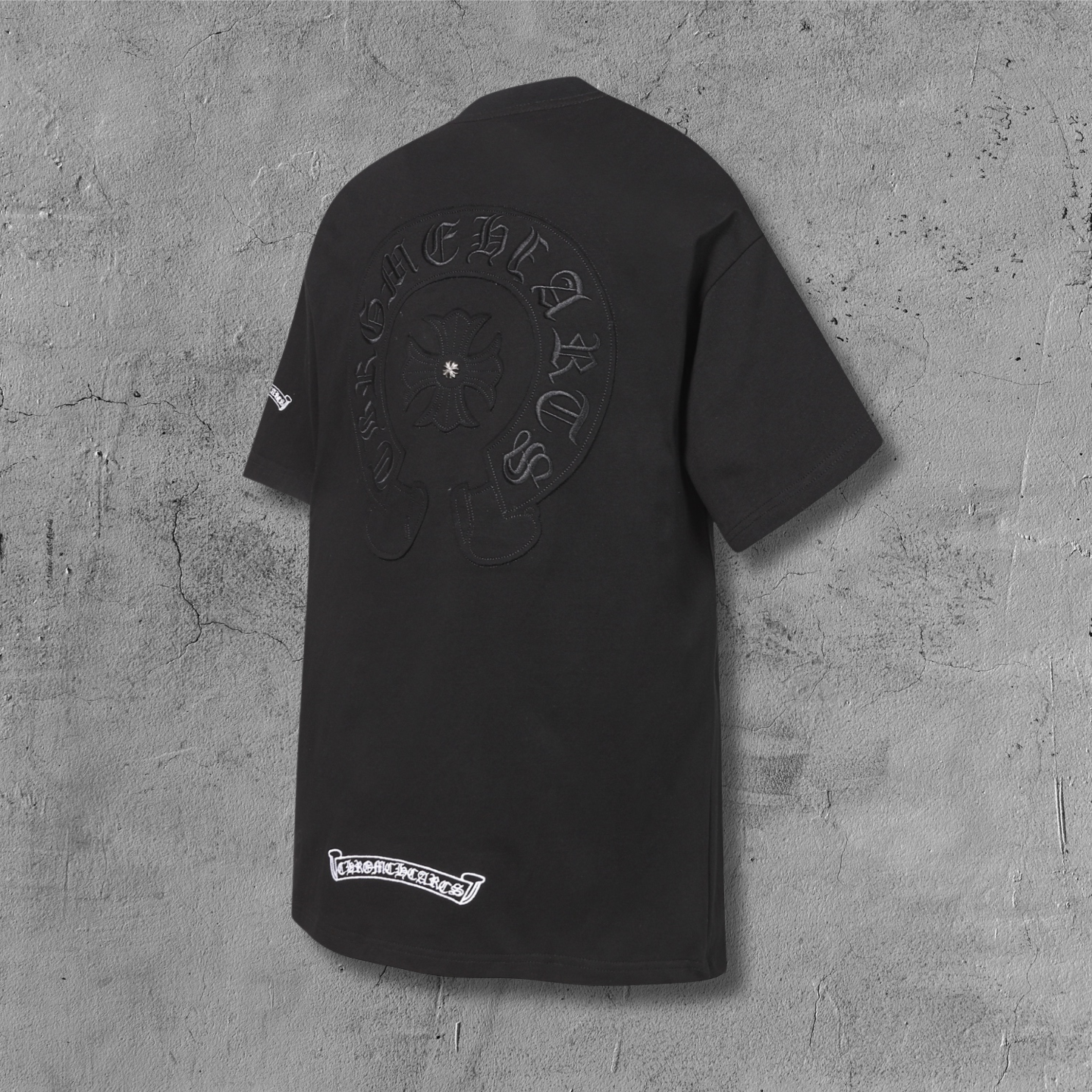 Tonal Horseshoe Black T-Shirt™
