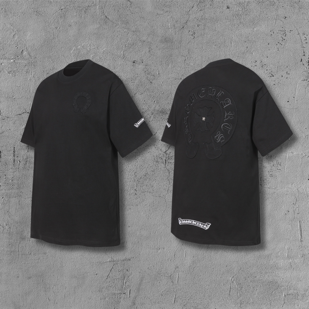 Tonal Horseshoe Black T-Shirt™