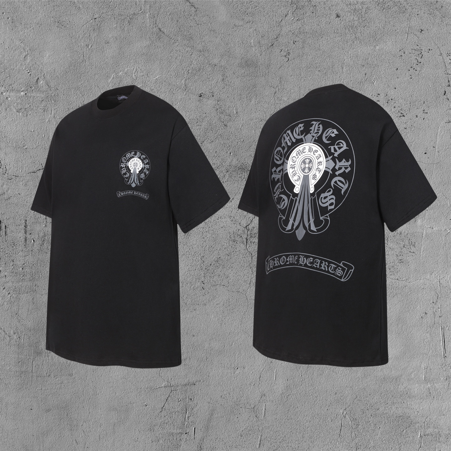 Framed Horseshoe Cross Black T-Shirt™