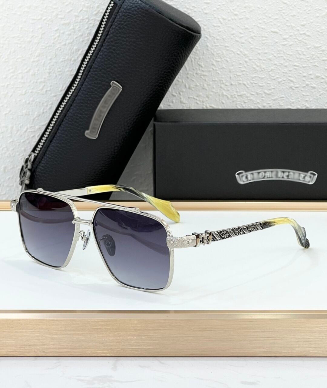 CH8309 Glasses