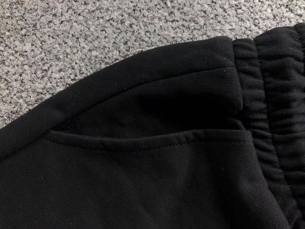 Fleur De Lis Symbol Black Sweatshorts™