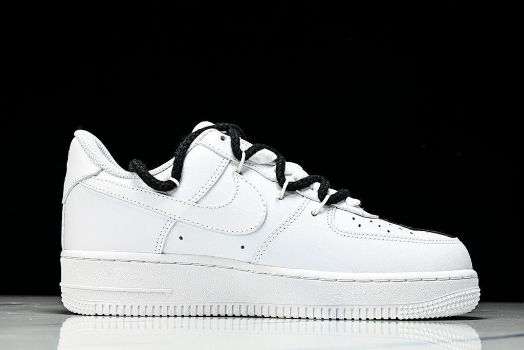 Black Crosses White AF1™