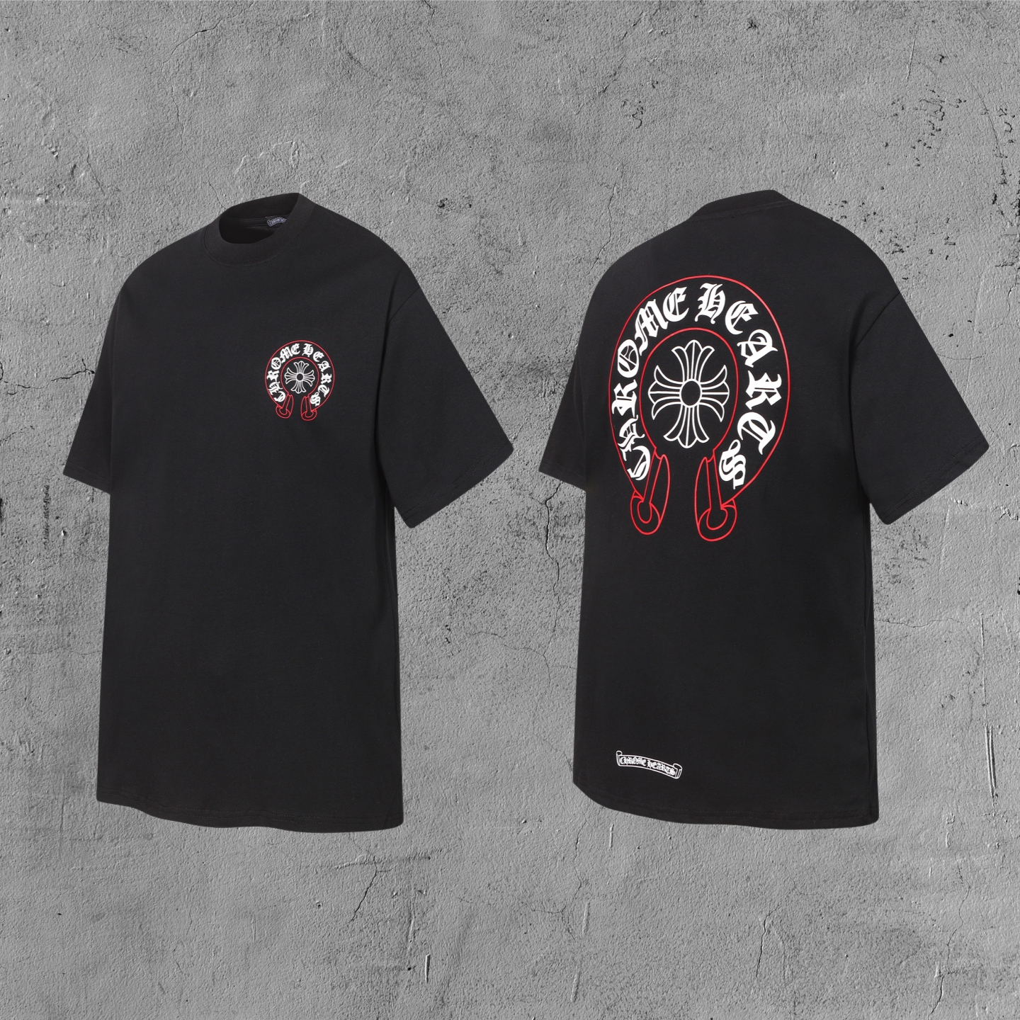 Red Outline Horseshoe Black T-Shirt™