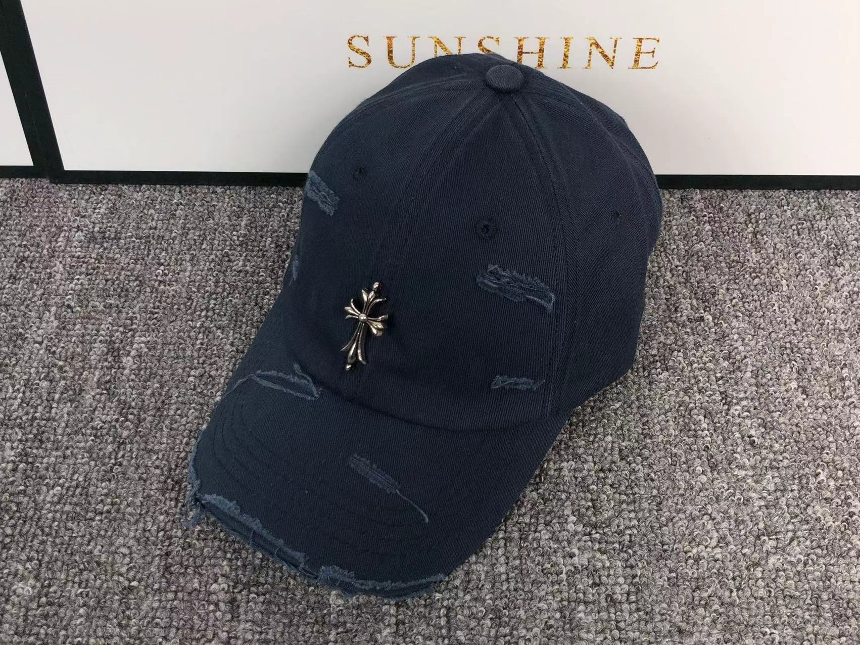 Metallic Cross Torn Fabric Baseball Cap™