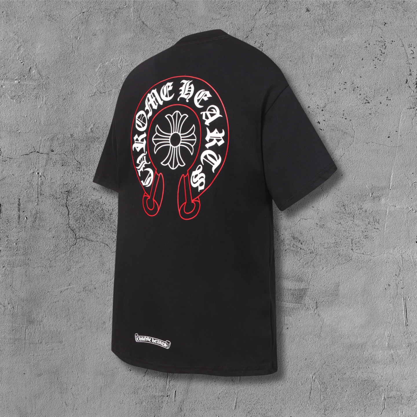 Red Outline Horseshoe Black T-Shirt™