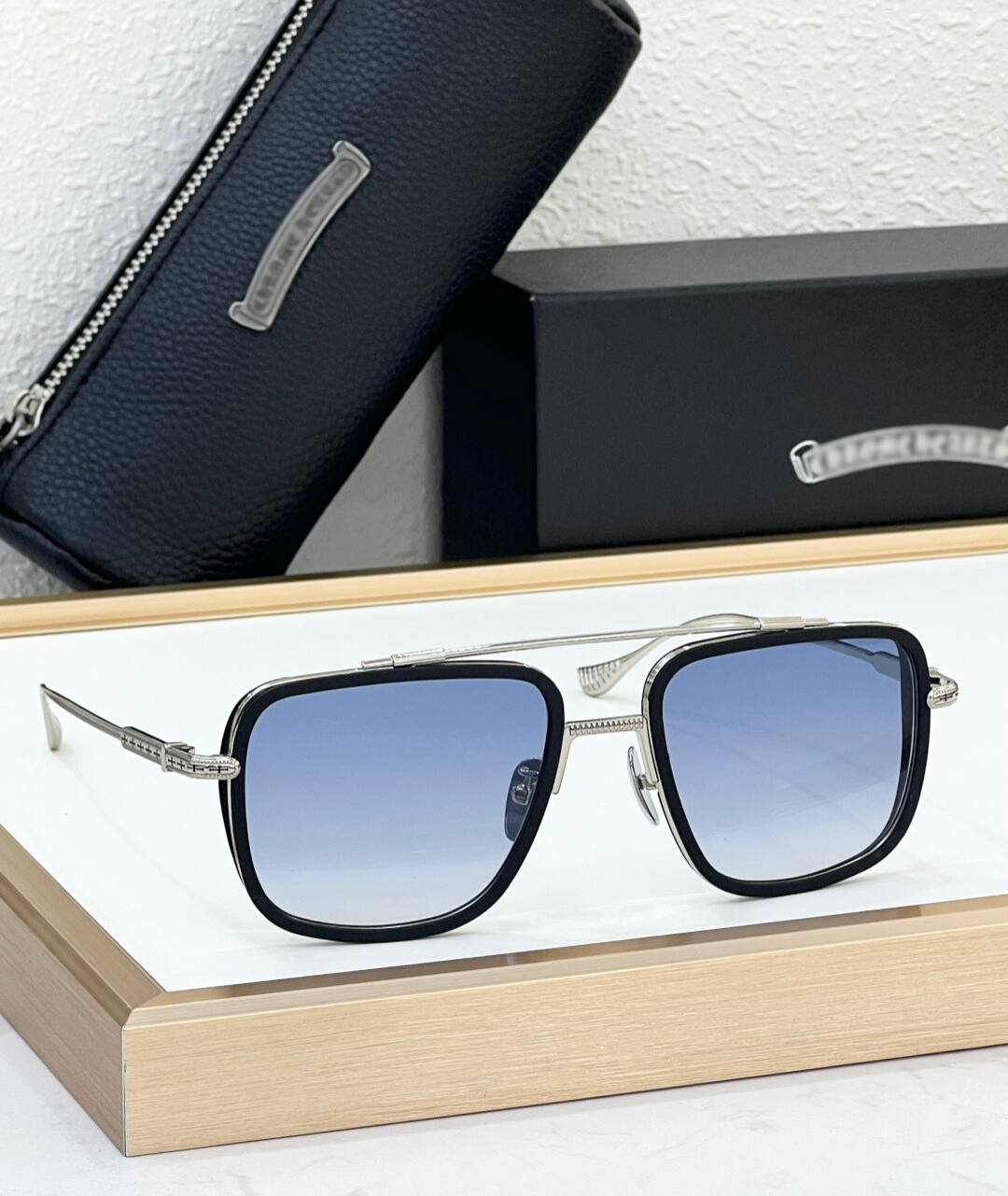 CH8056 Glasses