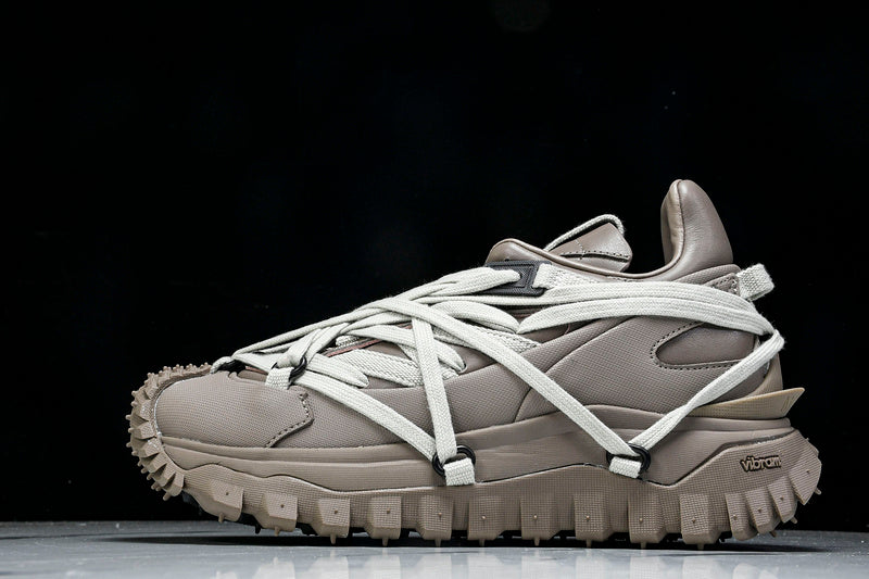 R.O x MNCLR Trailgrip Megalace "Taupe"™