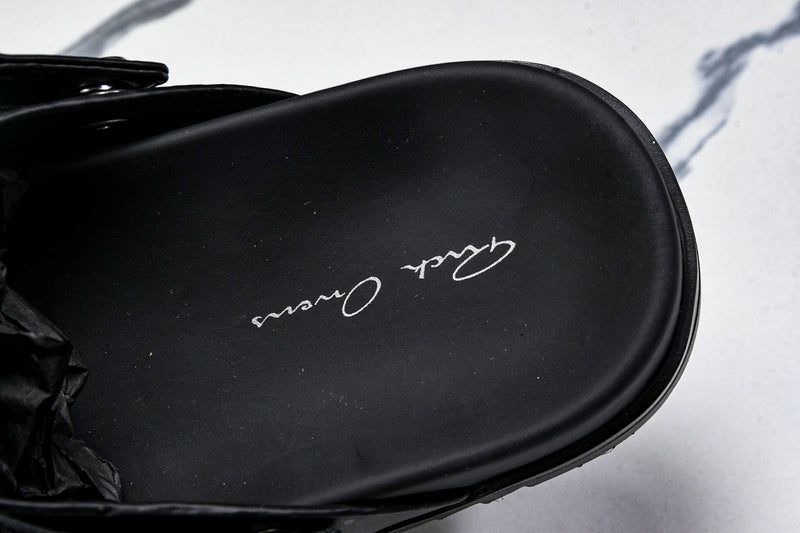 Concordians Megalaced Mule Granola "Black"