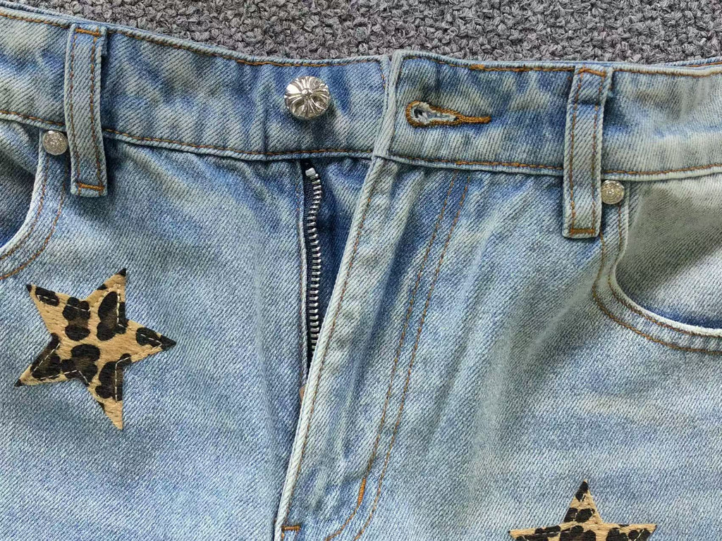 Leopard Star Patch Light Denim Baggy Jeans™