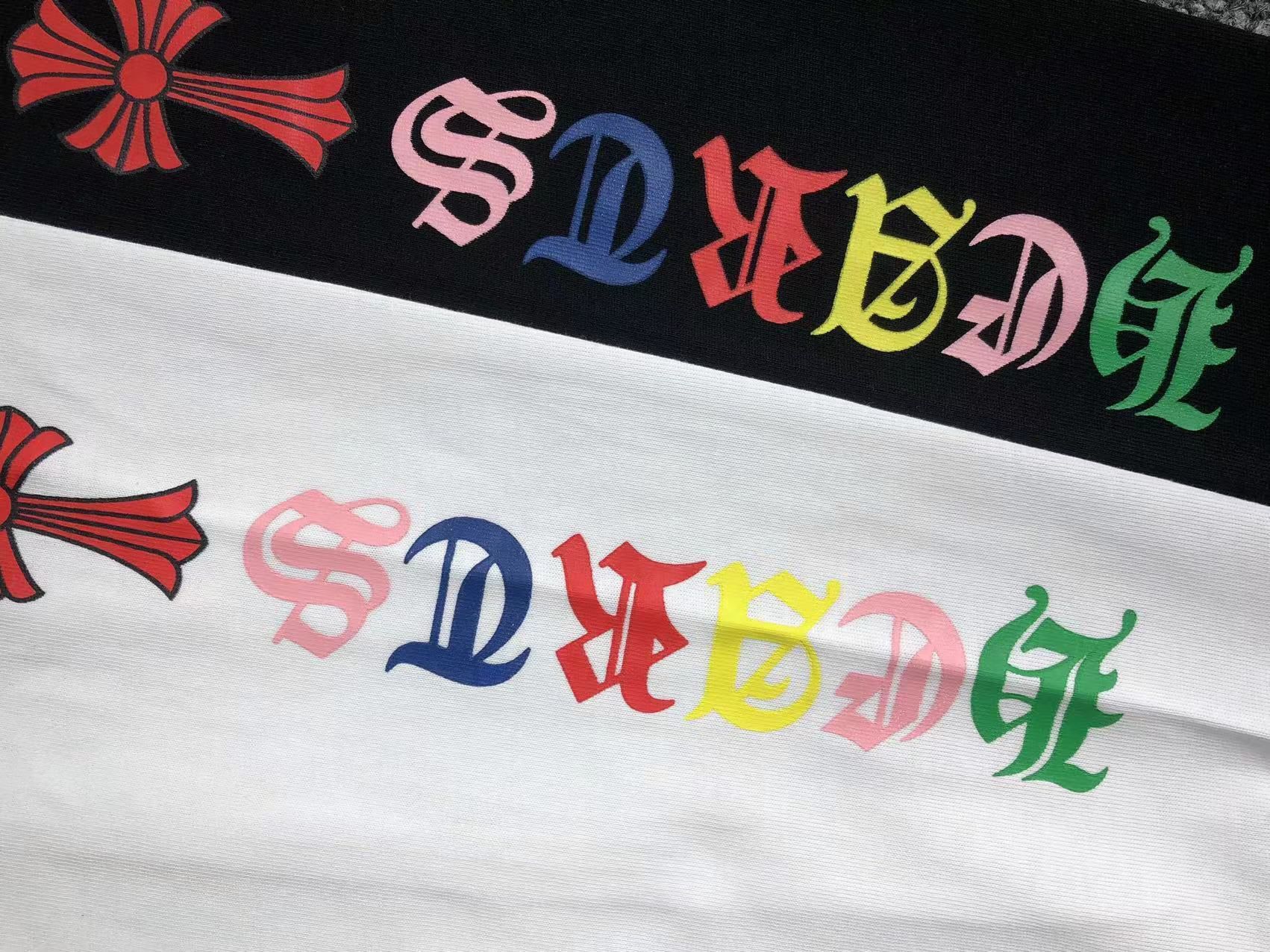 Multicolor Crosses White/Black Long Sleeve™