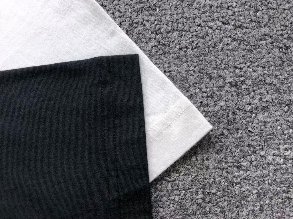 Dagger Crest Pocket White/Black T-Shirt™